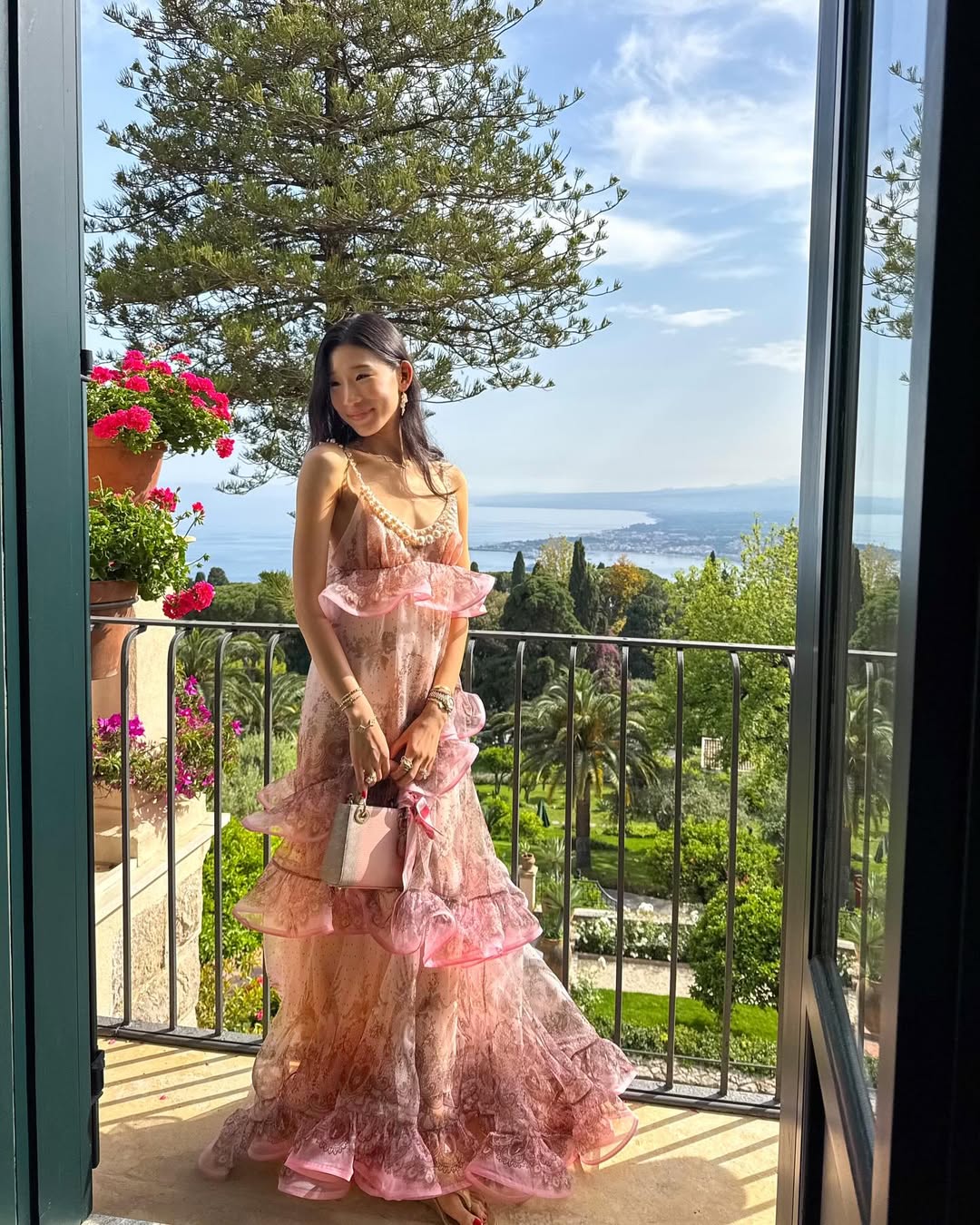 Becca Bloom Just Made the ‘Wedding Tree’ a Thing And It’s the Most Extra Bridal Trend of 2025