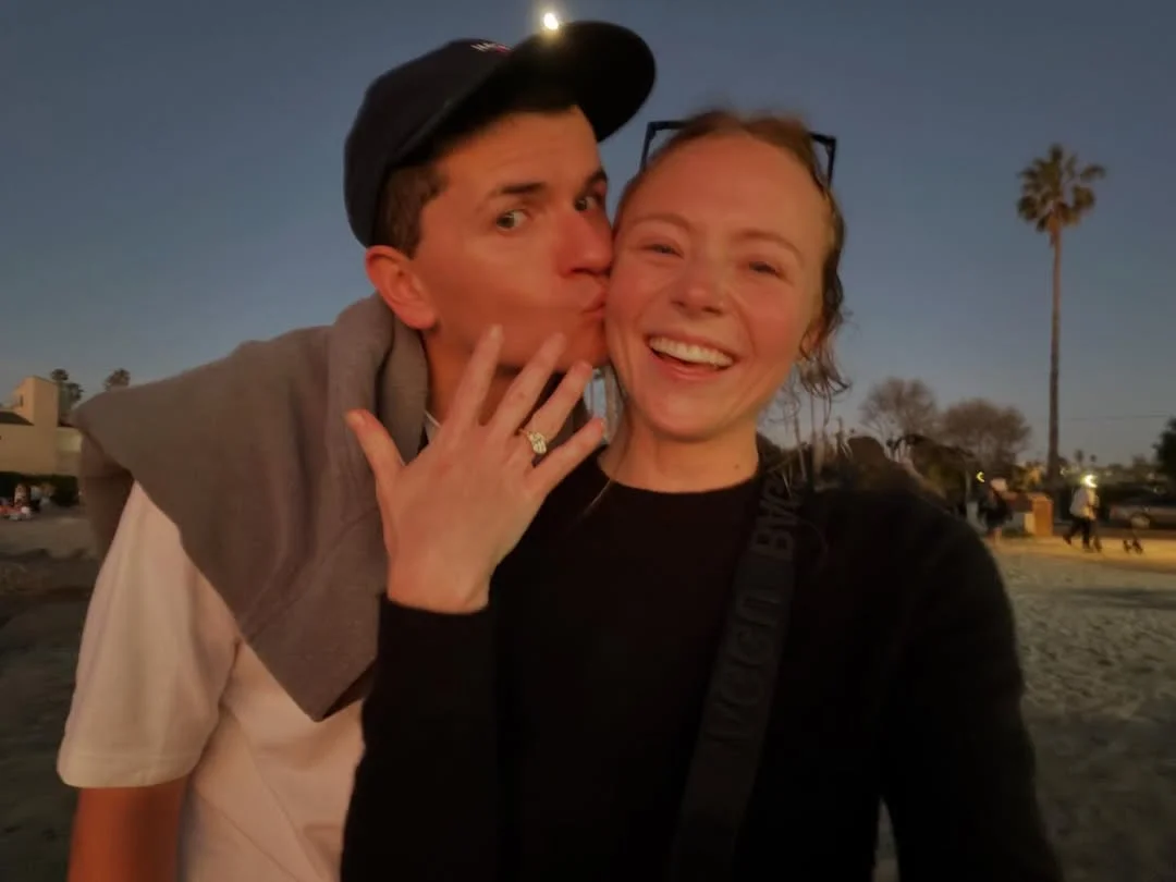 This Engagement Ring Is So Detailed, People Are Reading It Like a Love Letter